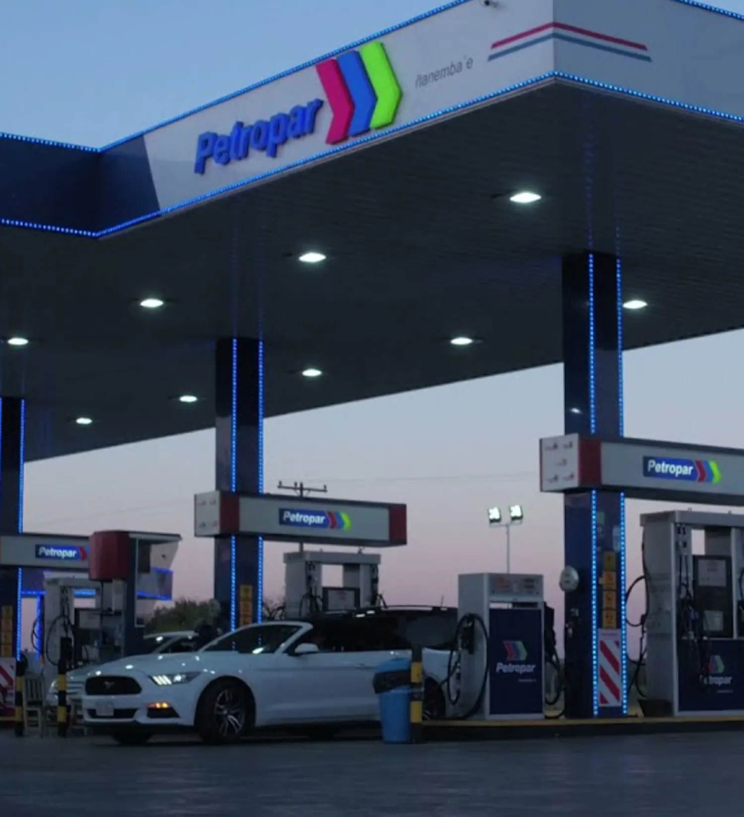 Una estación de Petropar de Villarica sobrevive sin fiscalización. 