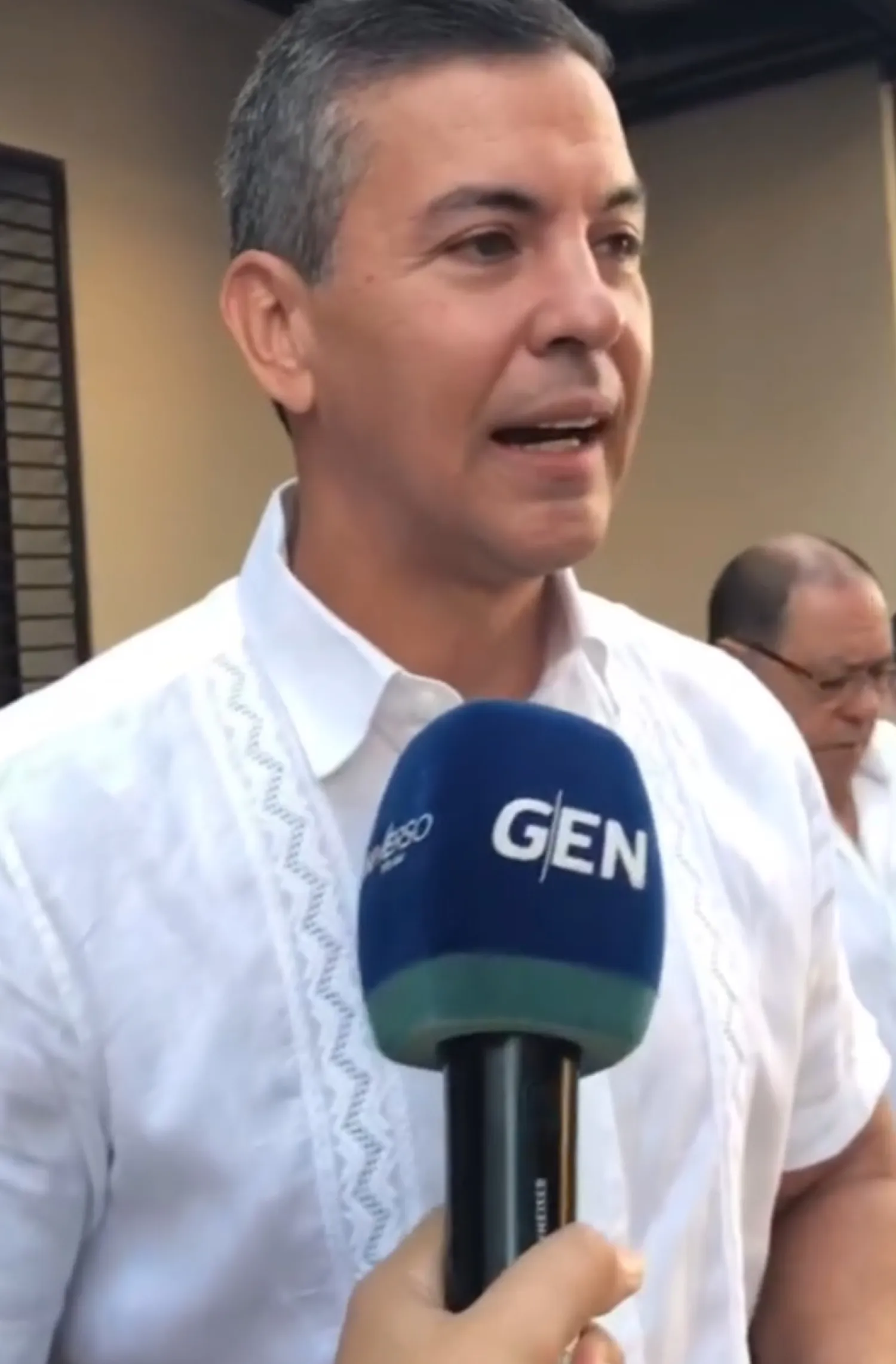 Santiago Peña visita a Cartes en el sanatorio: “Tenemos Cartes para rato”